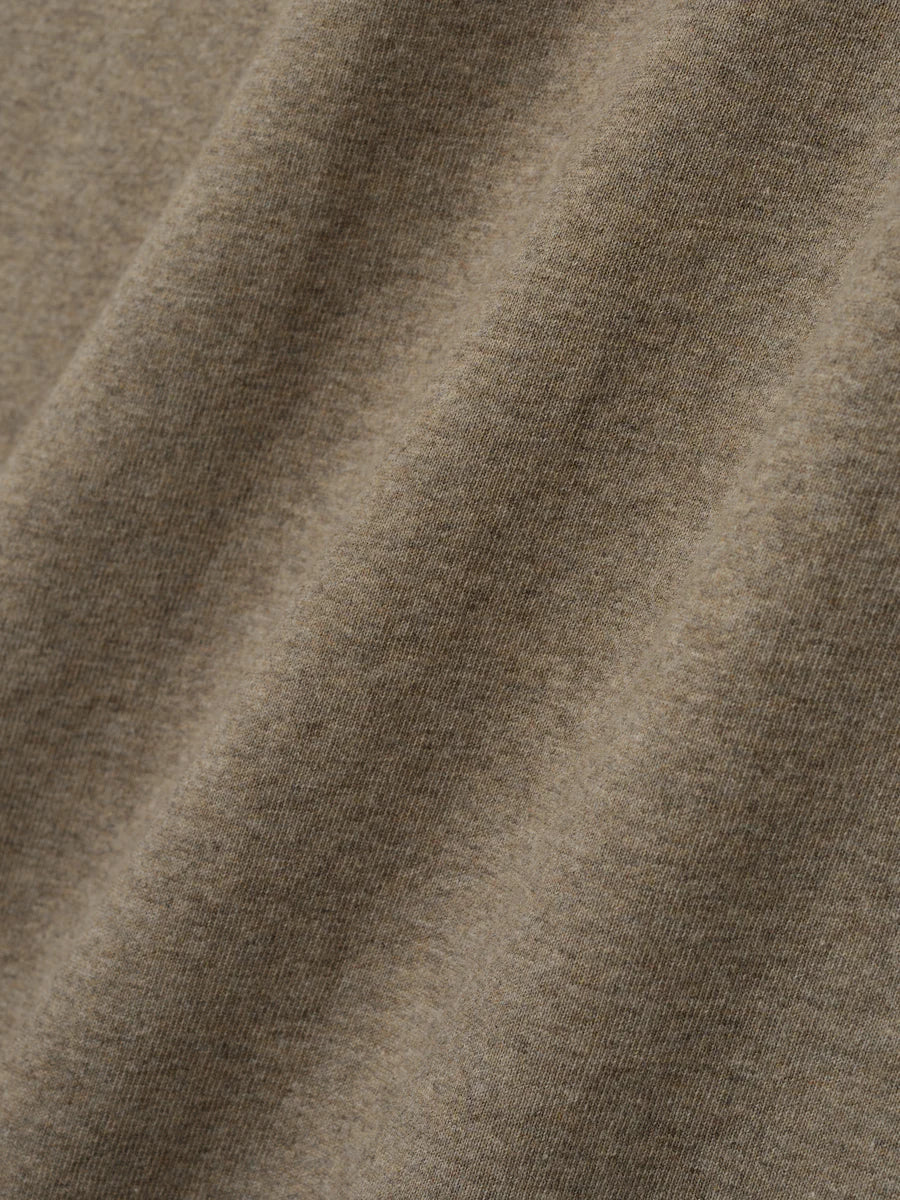 ESSENTIALS Mavericks 90s Tee