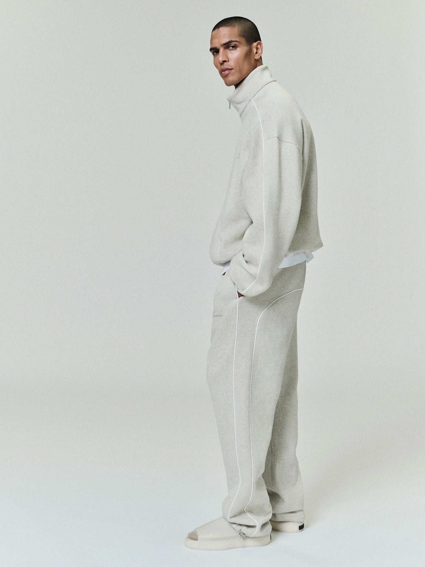 ESSENTIALS Relaxed Fleece Sweatpant With Piping