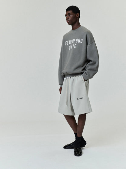 ESSENTIALS Relaxed Fleece Sweatshort With Piping