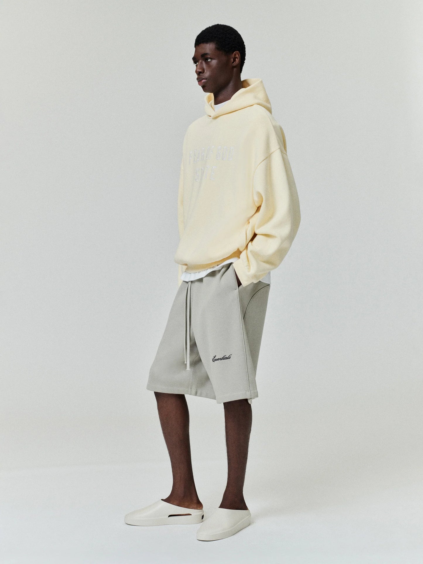 ESSENTIALS 90s Fleece Hoodie