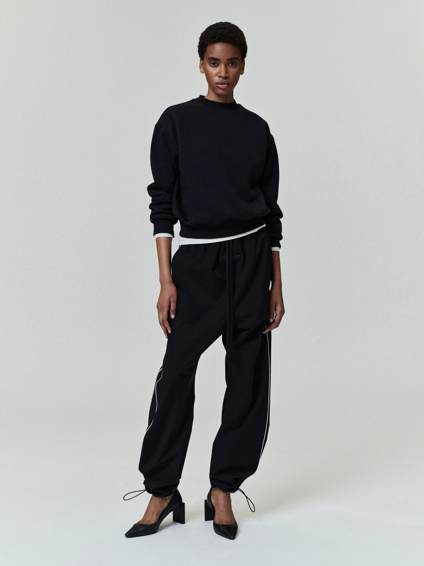 ESSENTIALS Womens Classic Fleece Crewneck